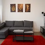 Apartment Moeblierte 3-zimmer-wohnung Nahe Duesseldorf In Duisburg-sued Duisburg