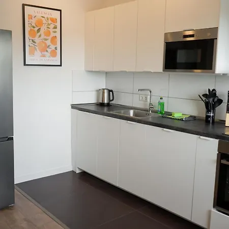 Möblierte 3-zimmer-wohnung Nahe Düsseldorf In Duisburg-süd * Duisburg
