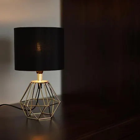 Moeblierte 3-zimmer-wohnung Nahe Duesseldorf In Duisburg-sued Apartament *