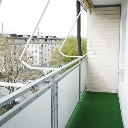 Apartment Möblierte 3-zimmer-wohnung Nahe Düsseldorf In Duisburg-süd Duisburg