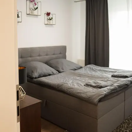 Moeblierte 3-zimmer-wohnung Nahe Duesseldorf In Duisburg-sued Apartmán Duisburg