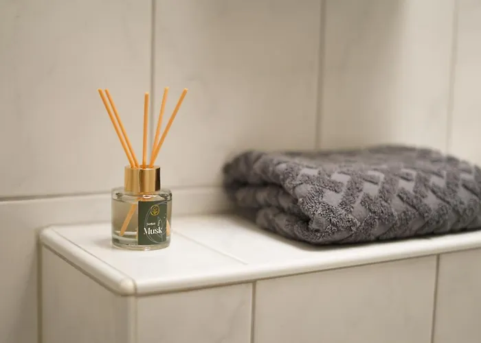 Moeblierte 3-zimmer-wohnung Nahe Duesseldorf In Duisburg-sued Apartament *