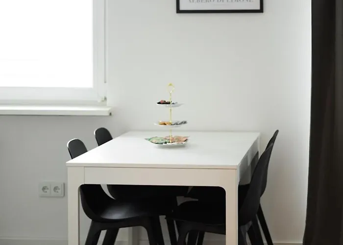 Appartement Moeblierte 3-zimmer-wohnung Nahe Duesseldorf In Duisburg-sued *