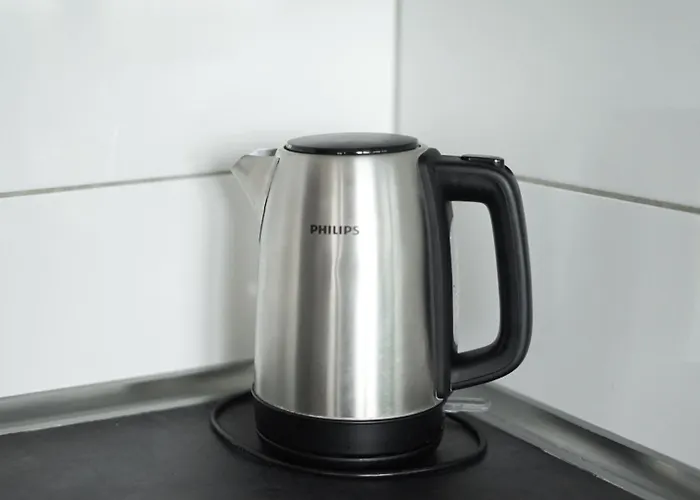 Moeblierte 3-zimmer-wohnung Nahe Duesseldorf In Duisburg-sued *