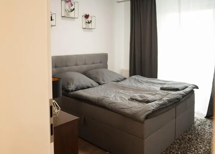 Moeblierte 3-zimmer-wohnung Nahe Duesseldorf In Duisburg-sued Appartamento Duisburgo